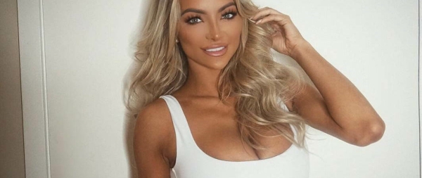 «Молилась, чтобы выросли большие» — американская модель покорила мужчин своими размерами
«Молилась, чтобы выросли большие» — американская модель покорила мужчин своими размерами