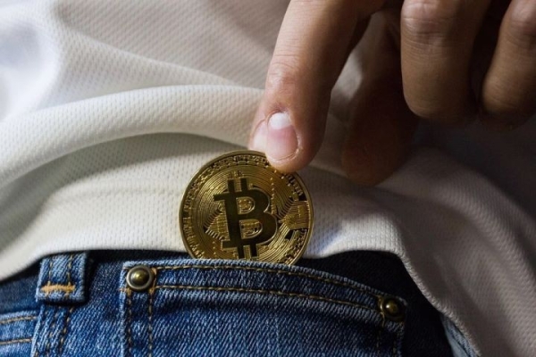 Биткоин перешагнул отметку в $70 тыс. Биткоин перешагнул отметку в $70 тыс.