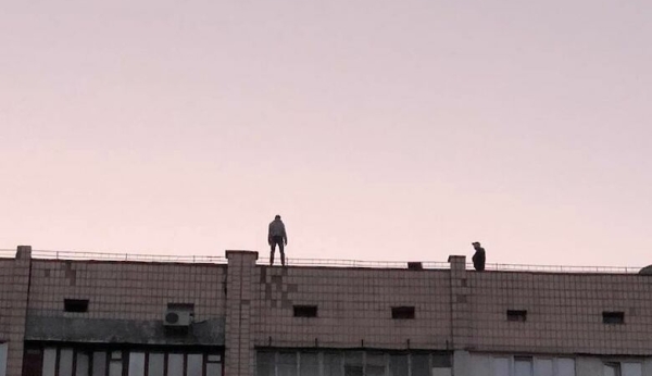 Второе самоубийство в Волковыске за два дня - девушка сбросилась с 9 этажа                                 
            Второе самоубийство в Волковыске за два дня - девушка сбросилась с 9 этажа